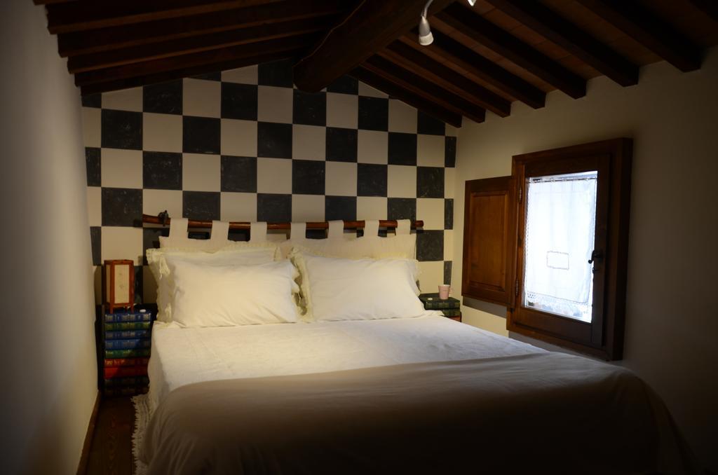 Il Borghetto Di Carra Διαμέρισμα Talla Εξωτερικό φωτογραφία