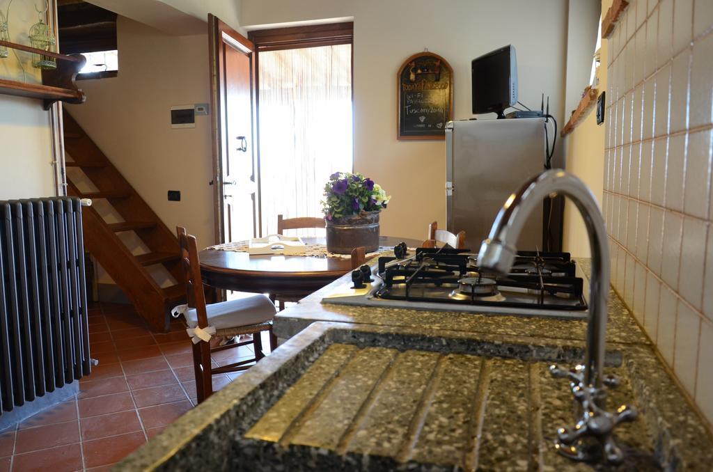 Il Borghetto Di Carra Διαμέρισμα Talla Εξωτερικό φωτογραφία