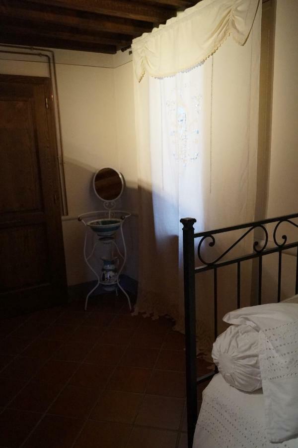 Il Borghetto Di Carra Διαμέρισμα Talla Εξωτερικό φωτογραφία